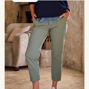 LN Frank & Eileen Wicklow in Rosemary Size 6